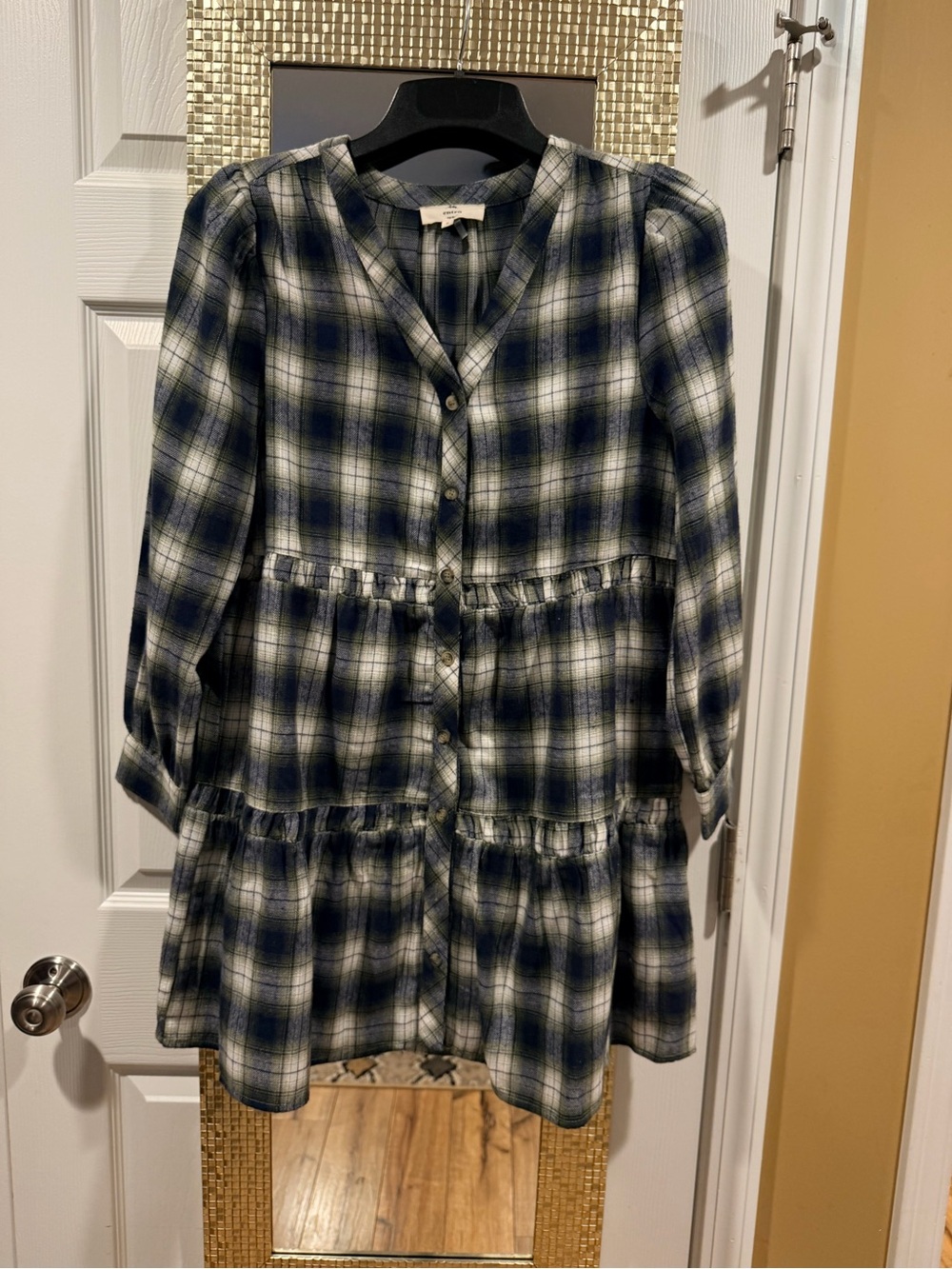 Entro Women's Navy and Cream Plaid Tiered Button-Front Dress